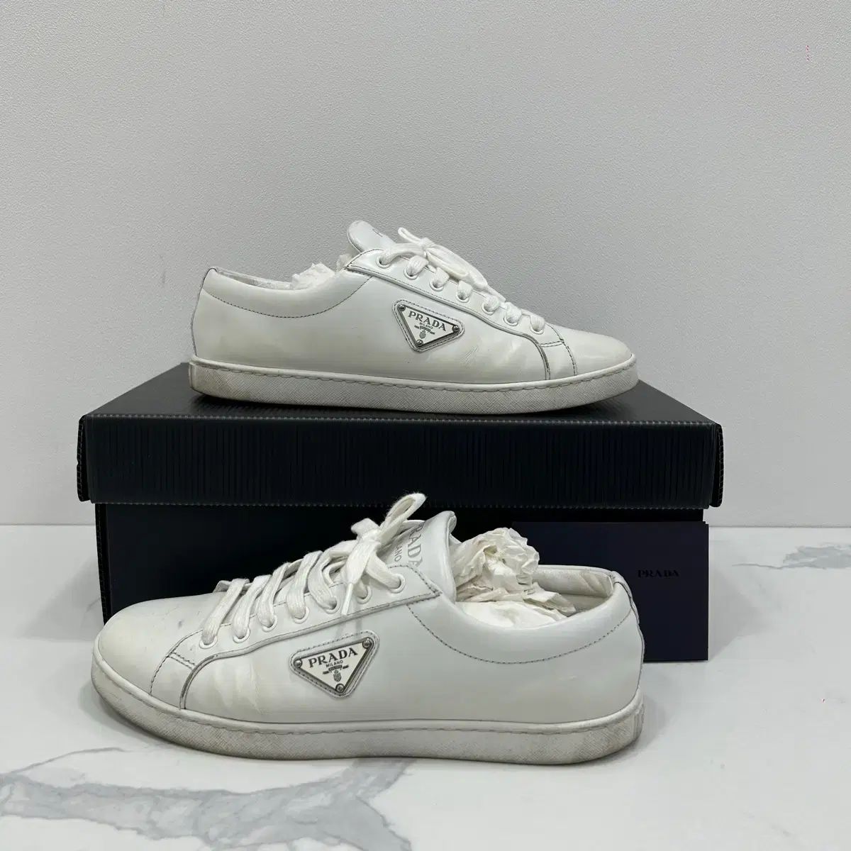 7 Size} PRADA プラダ 三角ロゴ スニーカー - メルカリ