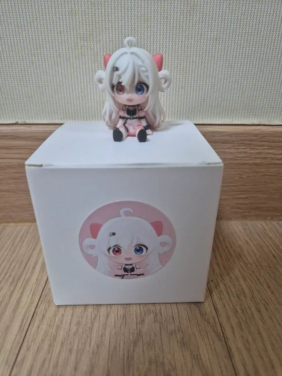 スターゲイザー 최초 발매 류채경 ミニ フィギュア 出品