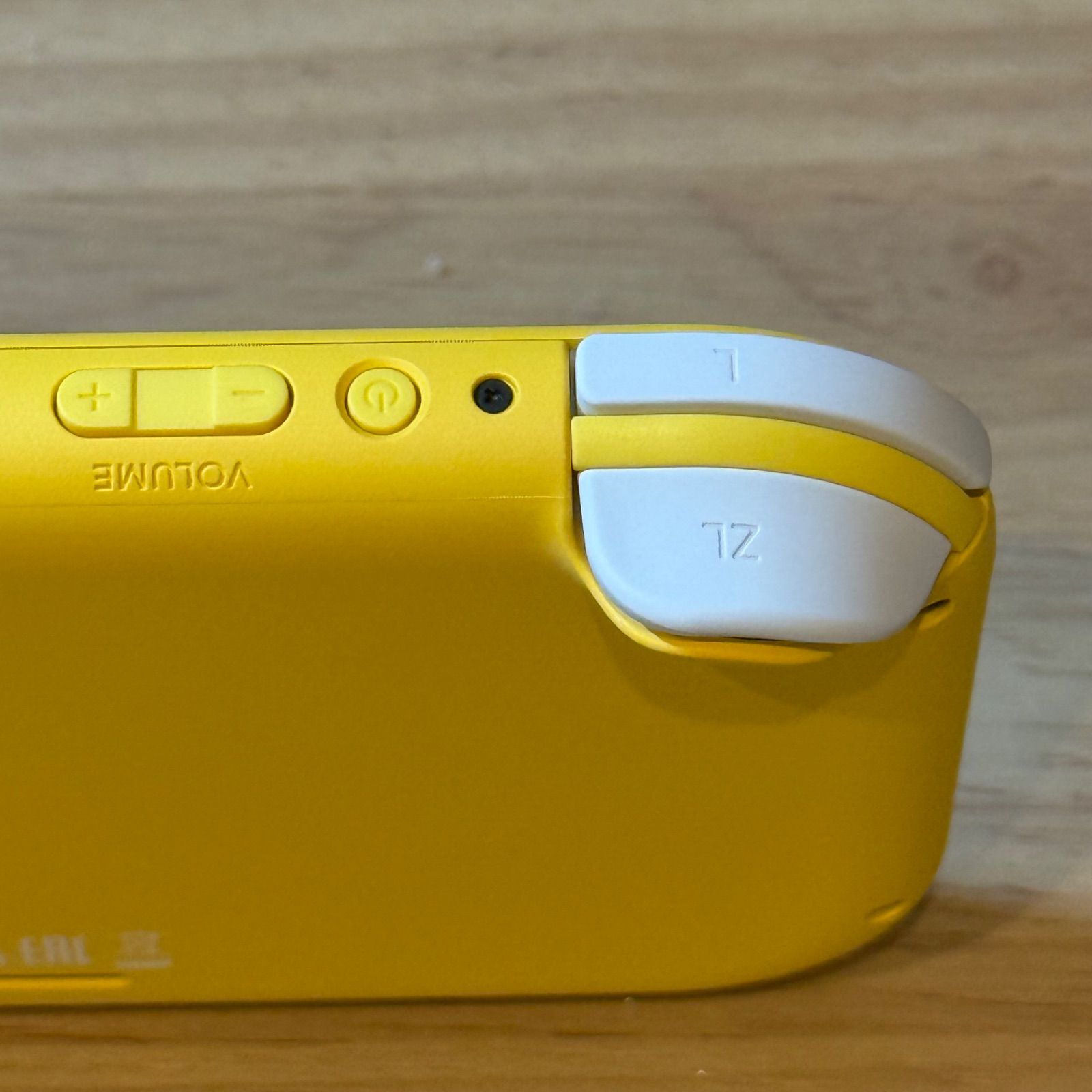 7-168【極美品】Switch LITE イエロー 箱付き - メルカリ