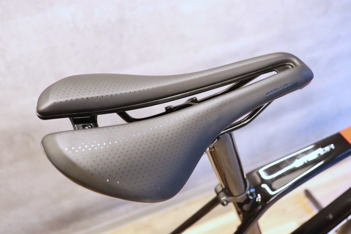 トレック TREK エモンダ ディスク EMONDA SL6 DISC 2021 56サイズ