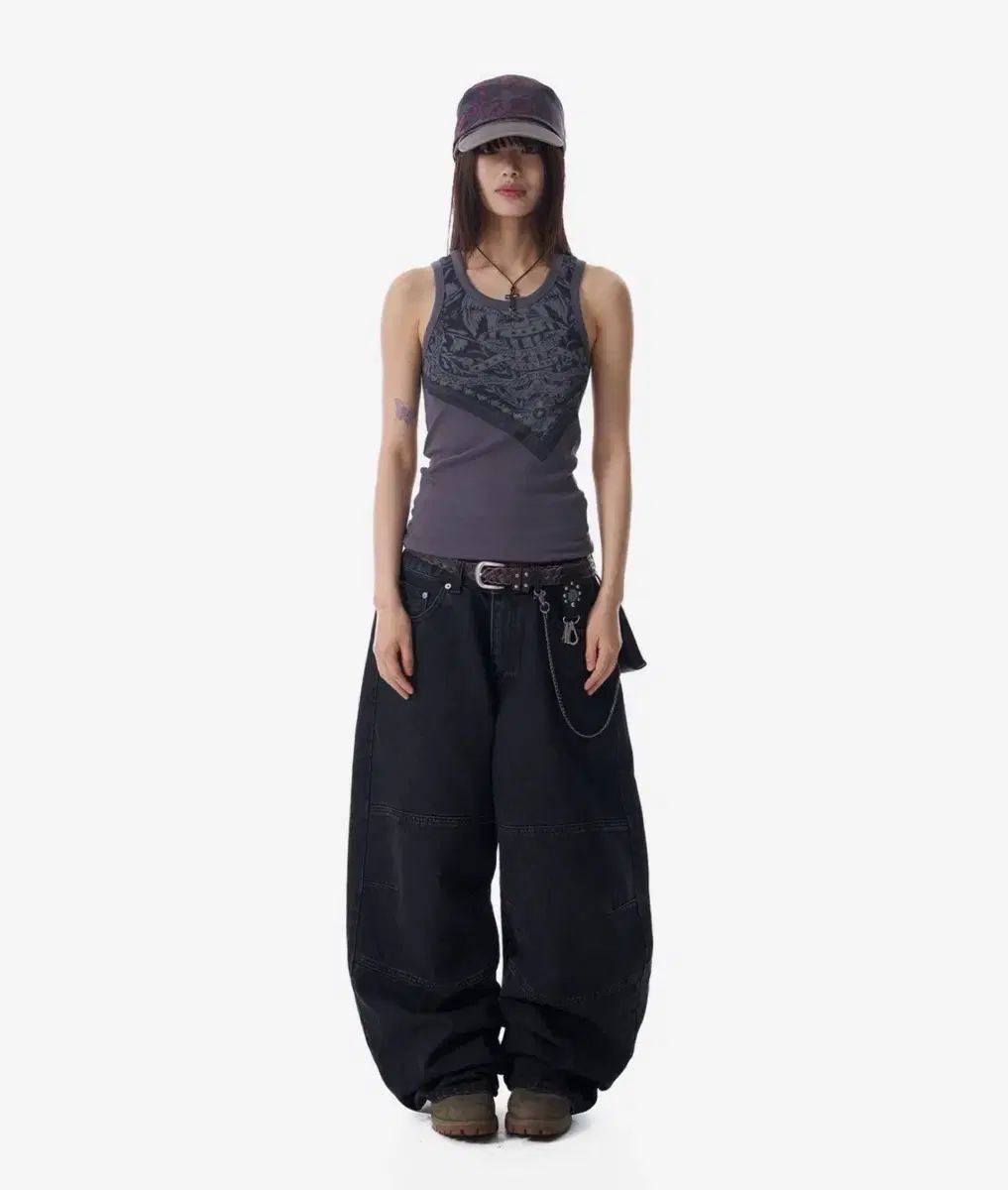 AAKAM アカム Knee Incision Washed Denim Pants (Black)