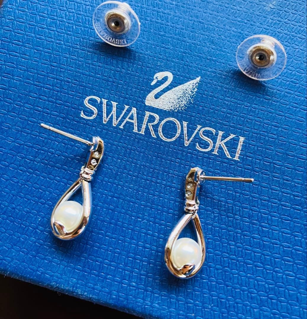 新品 スワロフスキー Swarovski Enlace パール ピアス - メルカリ
