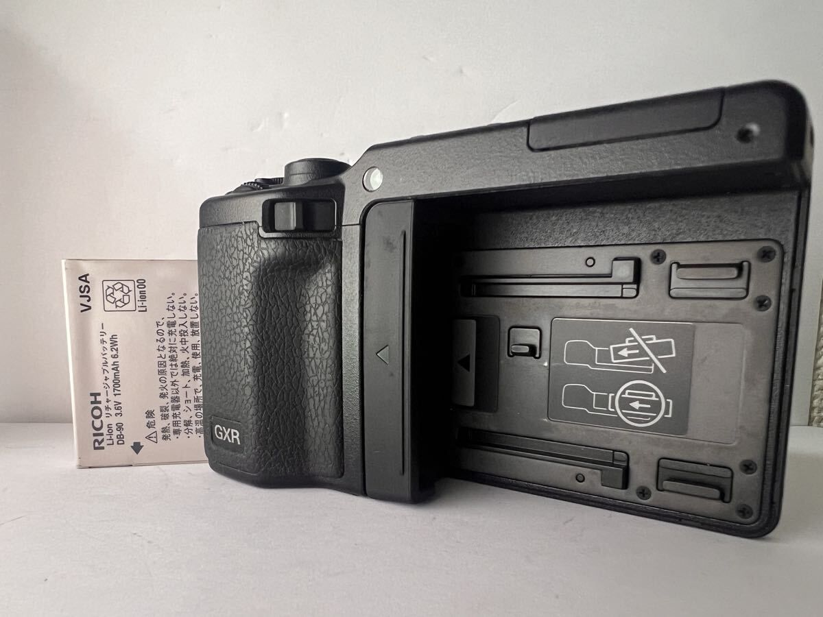 福袋☆極上美品☆ Ricoh GXR ボディ ☆動作確認済み #0543 #11デジタル