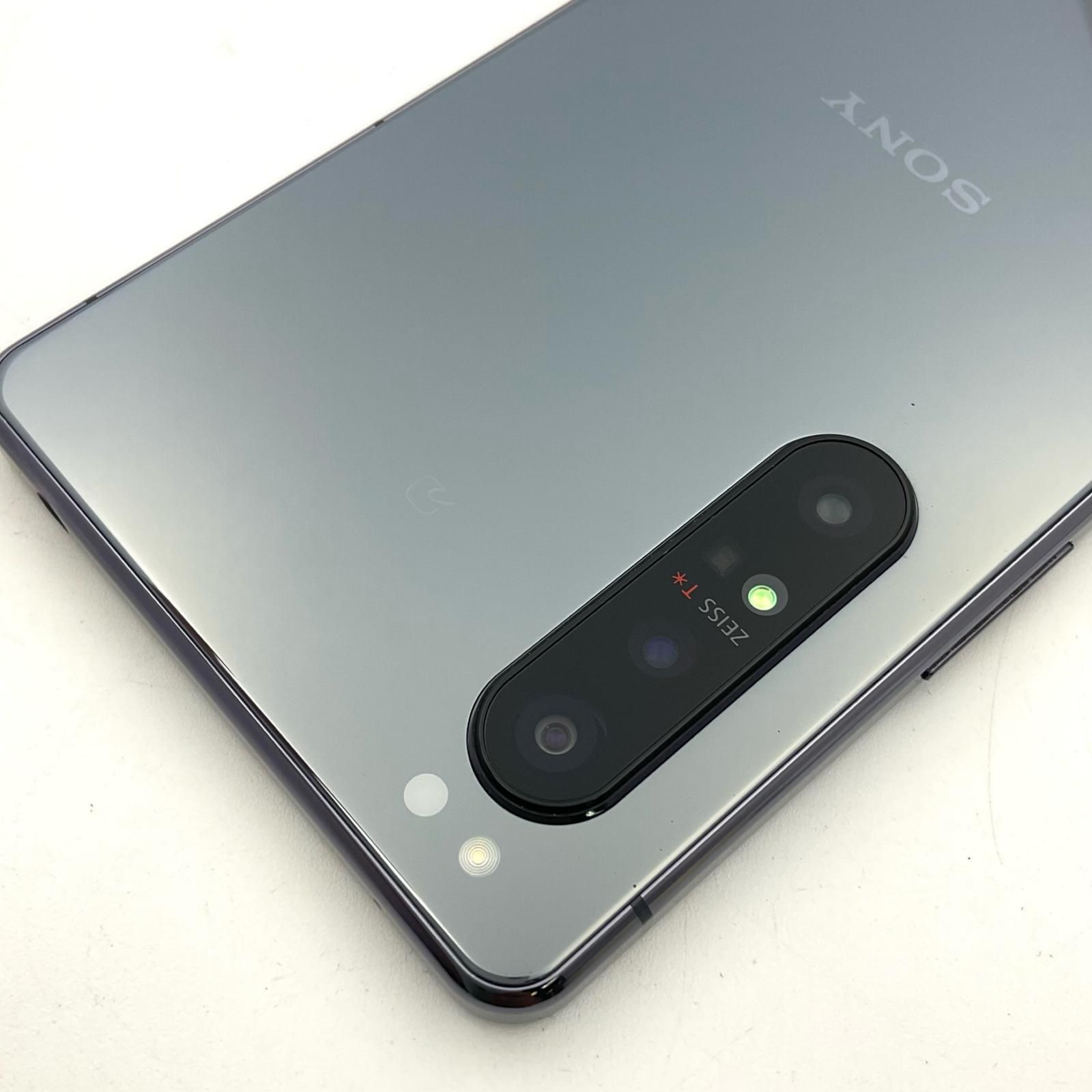 全額返金保証】【最速発送】Sony Xperia 1 II 128GB docomo SO-51A 白