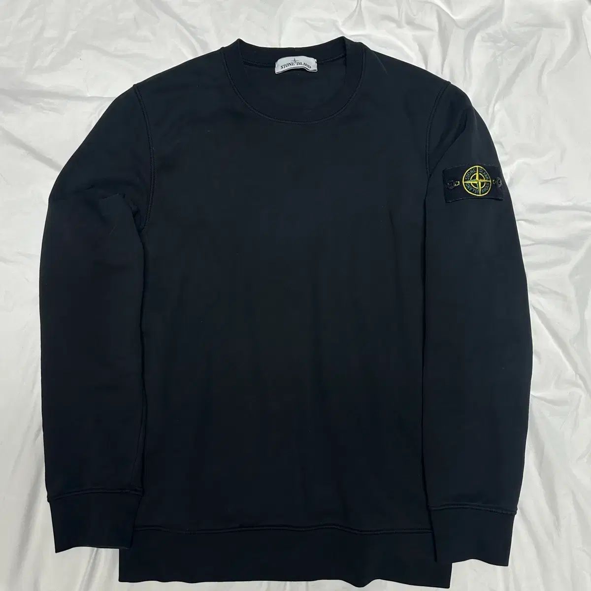 ストーンアイランド ブラック スウェット Tシャツ