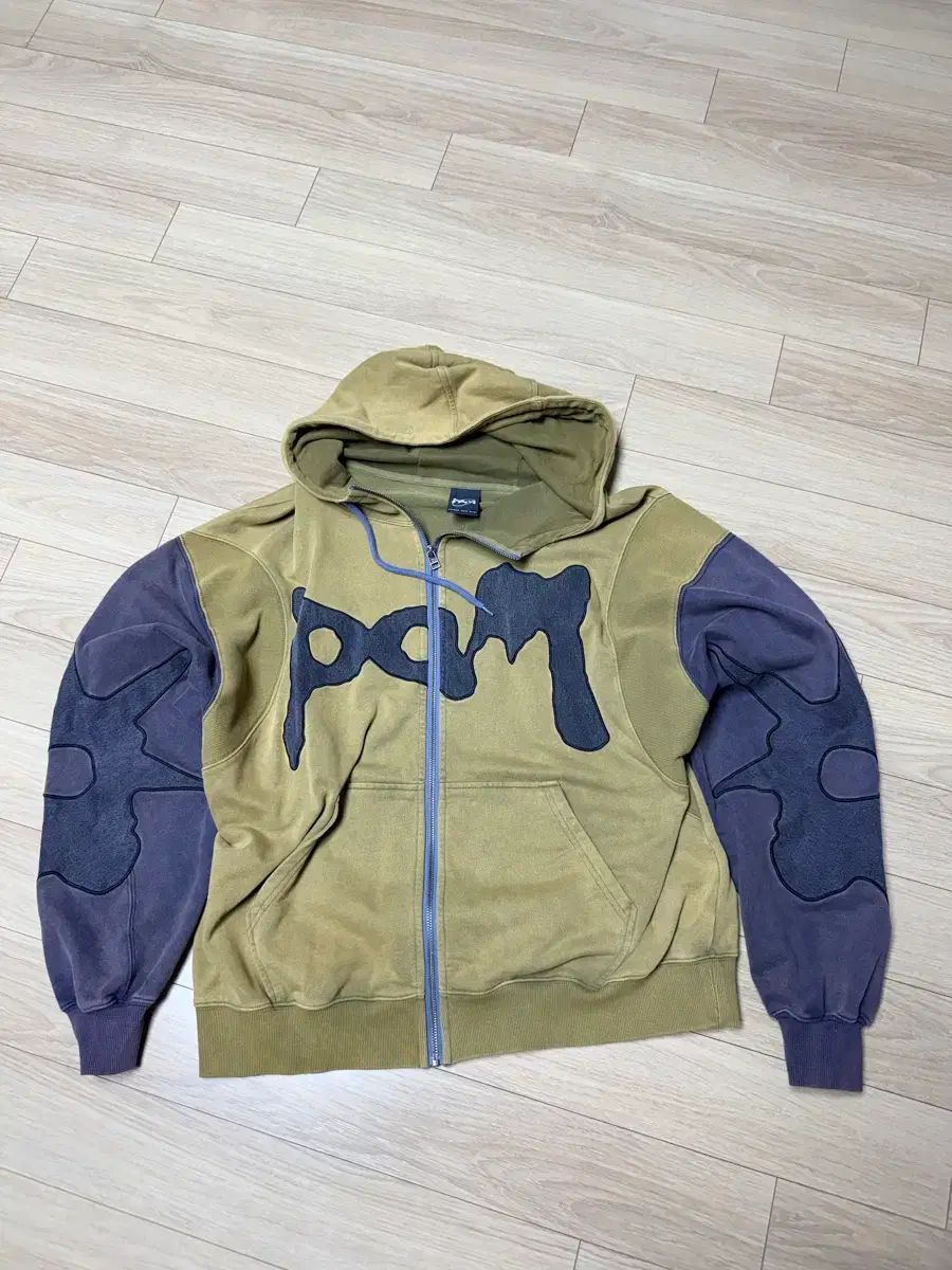Perks and mini (P A M) フード ジップアップ