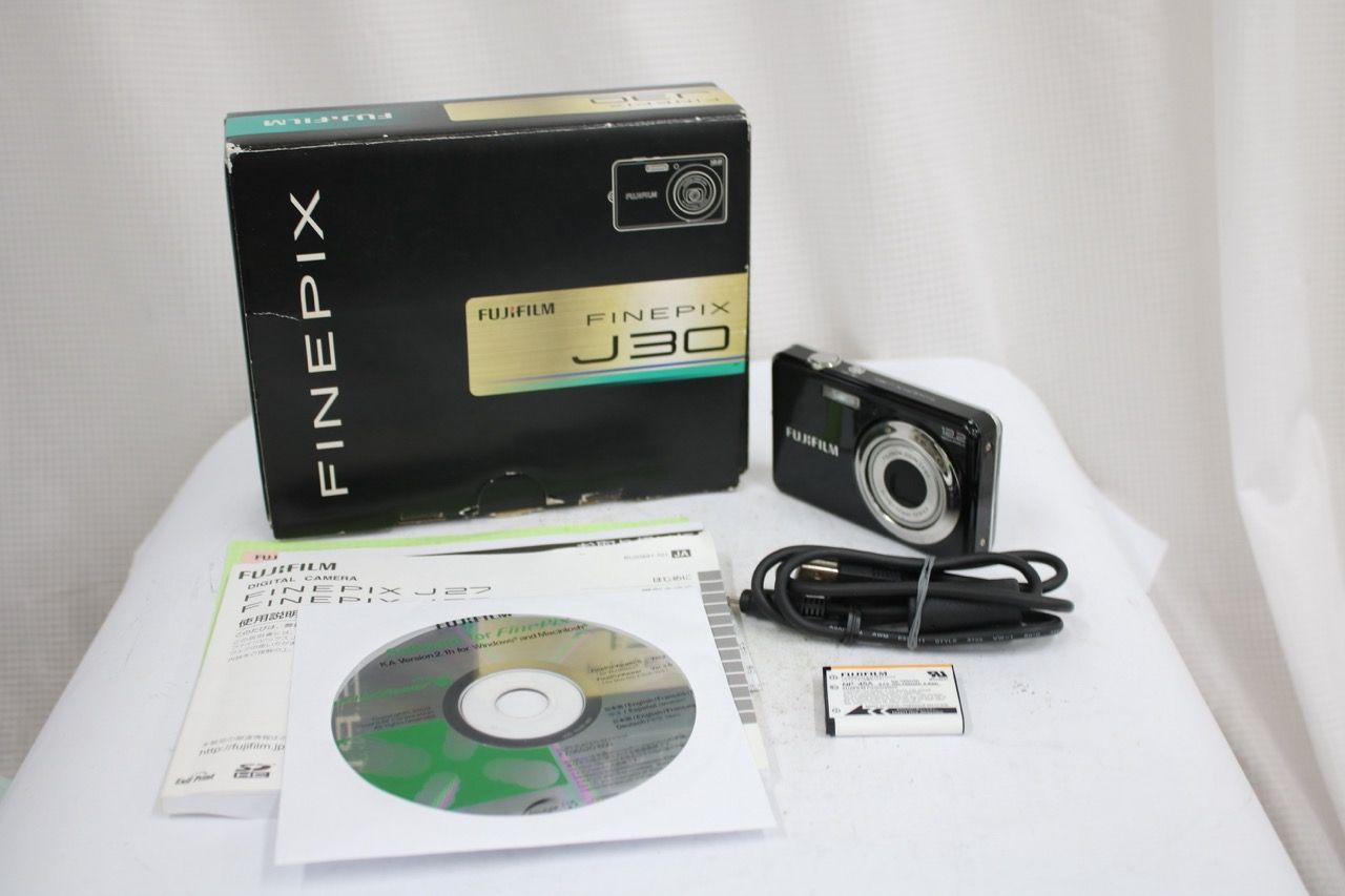 【返品保証】 【元箱付き】フジフィルム Fujifilm FINEPIX J30 ブラック バッテリー付き コンパクトデジタルカメラ e15339