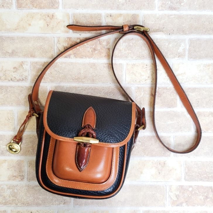 ドゥーニー&バーク ☆ USA製 シュリンクレザー フラップ ショルダーバッグ バイカラー ブラック ブラウン 小ぶり DOONEY&BOURKE