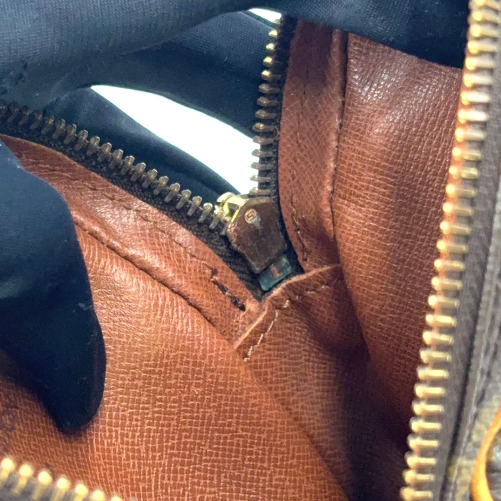 【新着】LOUIS VUITTON ミニダヌーブ モノグラム モノグラム レザー、PVC ブラウン、ライトブラウン ショルダーバッグ ゴールド M45268