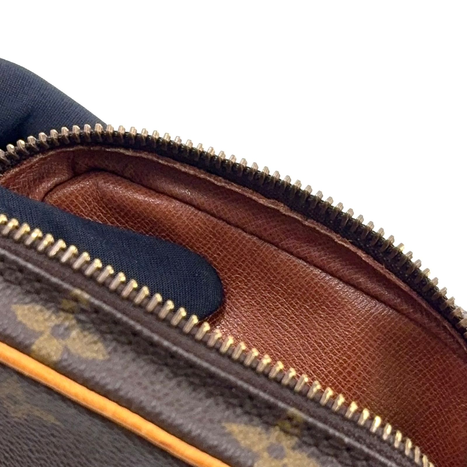 【新着】LOUIS VUITTON ミニダヌーブ モノグラム モノグラム レザー、PVC ブラウン、ライトブラウン ショルダーバッグ ゴールド M45268