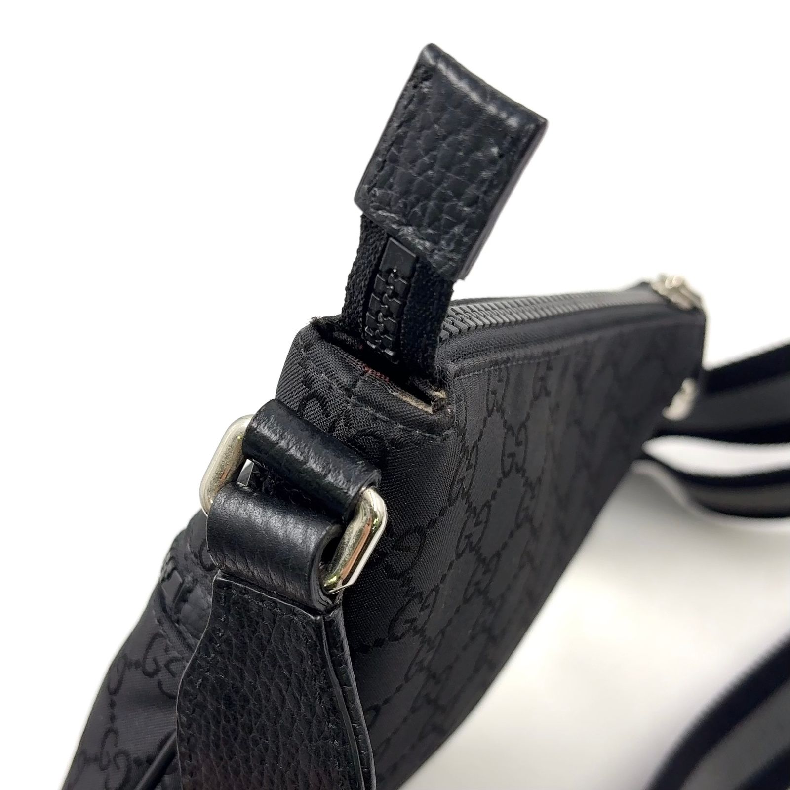 新着】GUCCI GG柄 ナイロン レザー、ナイロン ブラック ショルダー