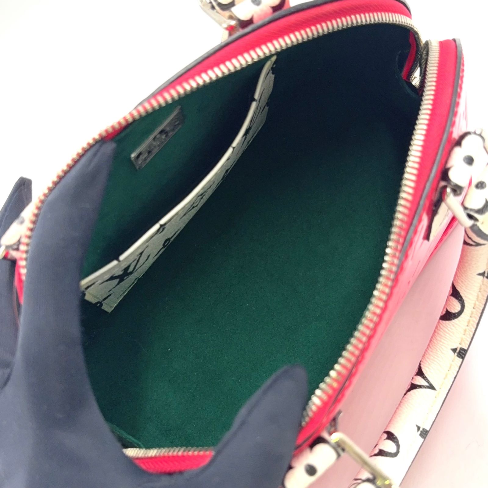 新着】LOUIS VUITTON アルマBB ベルリンゴ モノグラムヴェルニ