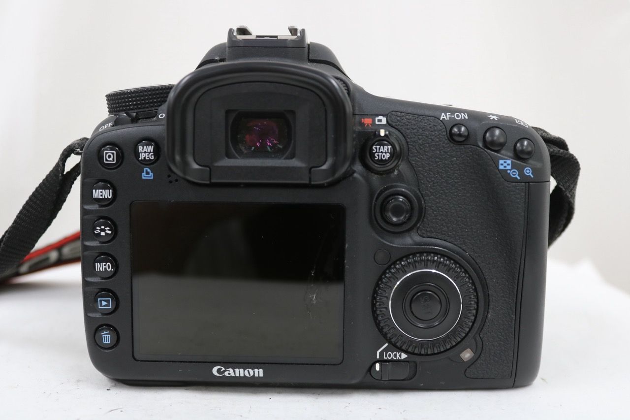 【返品保証】 【シャッター5799回】キャノン Canon EOS 7D EF-S 18-55mm F3.5-5.6 IS II デジタル一眼 e15477
