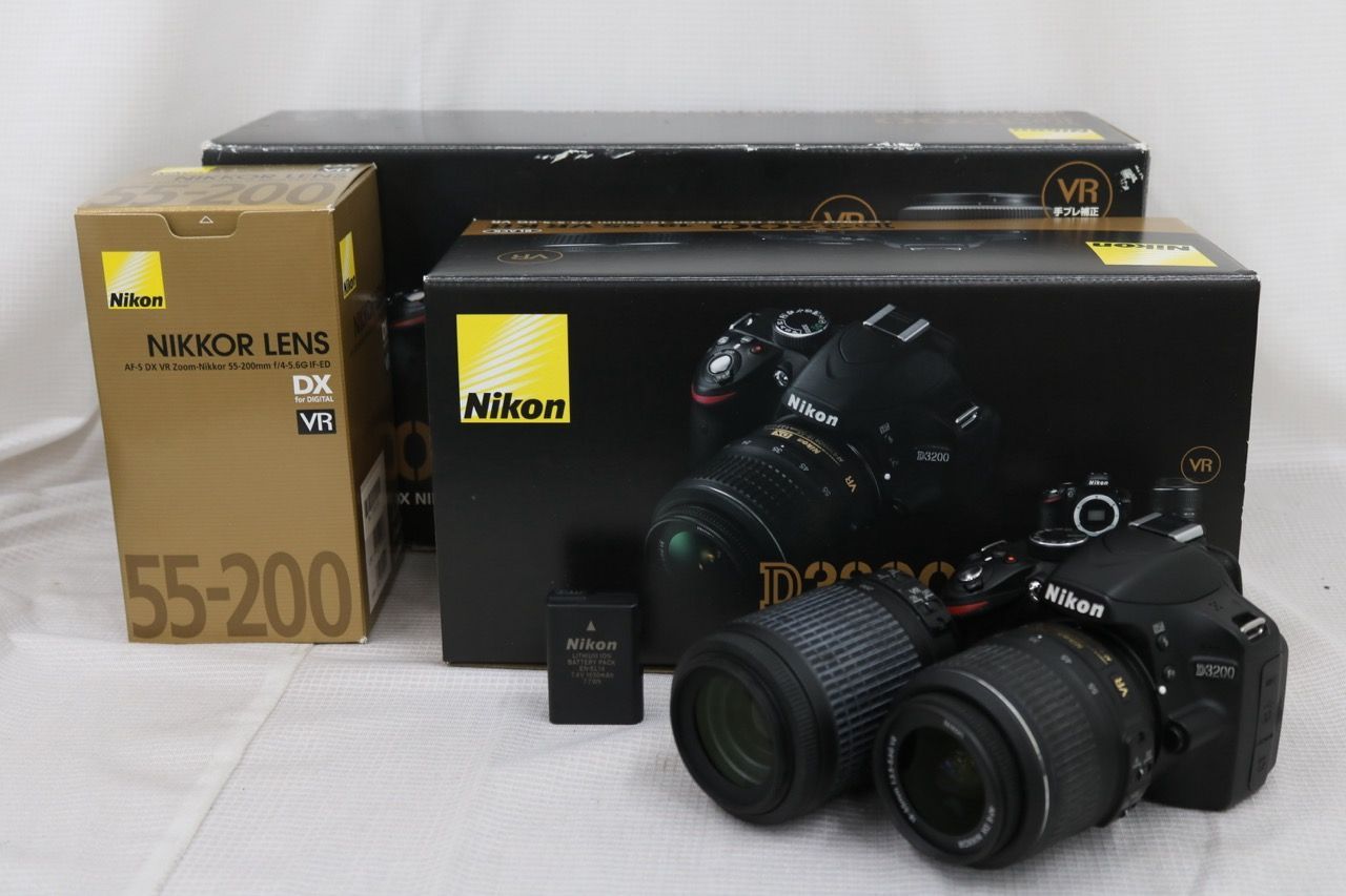 【返品保証】 【シャッター3799回】ニコン Nikon D3200 DX AF-S NIKKOR 18-55mm G 55-200mm G ED VR デジタル一眼 e15460