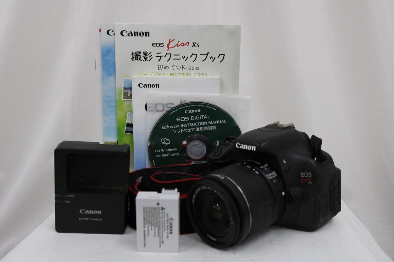 【返品保証】 【シャッター回数8212回】キャノン Canon EOS Kiss X5 EF-S 18-55mm F3.5-5.6 IS II デジタル一眼 e15471