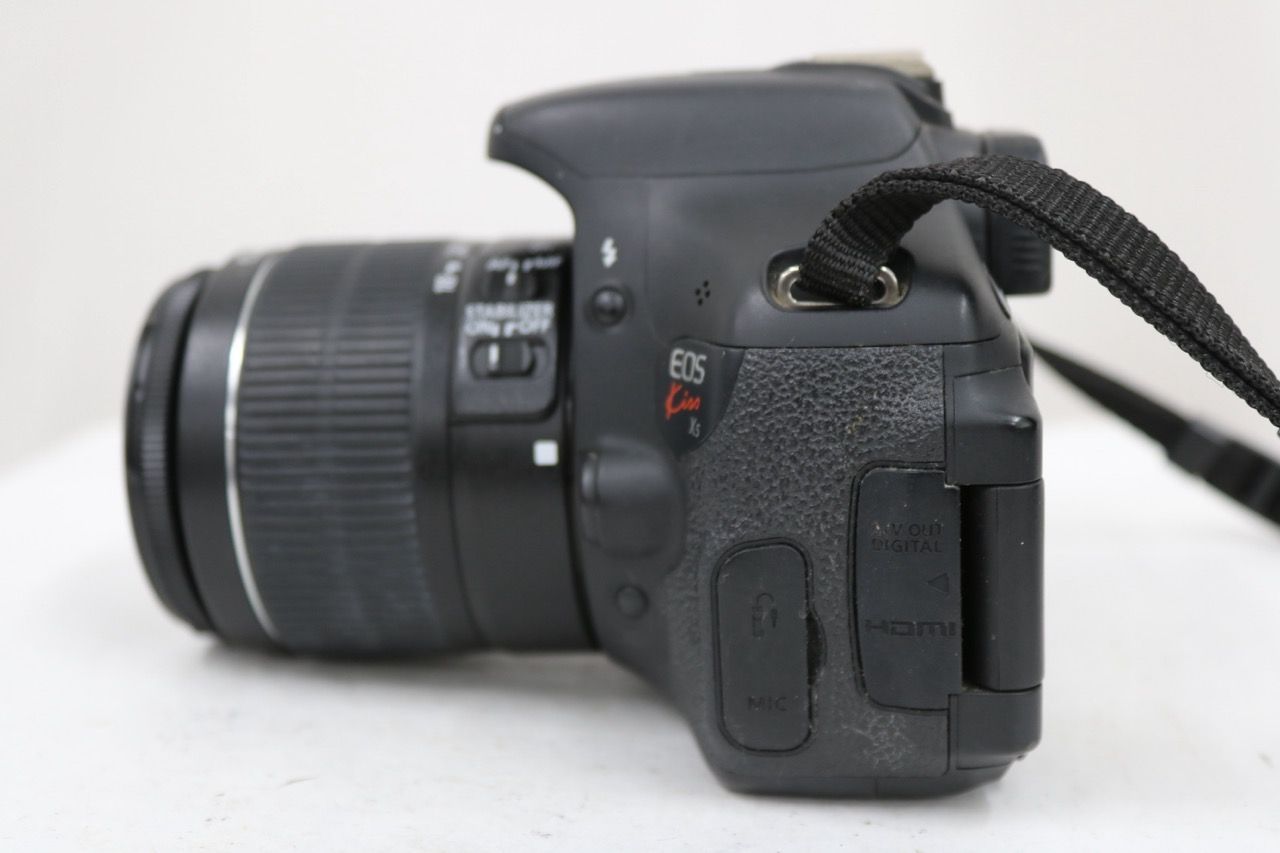 Canon EOS Kiss X5　ジャンク品 シャッターが降りません。 返品保証】 【シャッター回数8212回】キャノン Canon EOS Kiss X5 EF-S