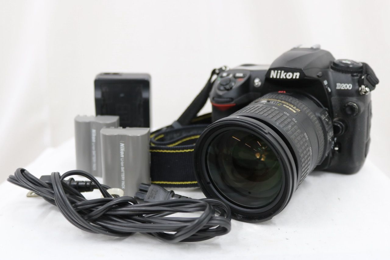 【返品保証】 【シャッター2614回】ニコン Nikon D200 DX AF-S NIKKOR 18-200mm F3.5-5.6G ED デジタル一眼 e15463