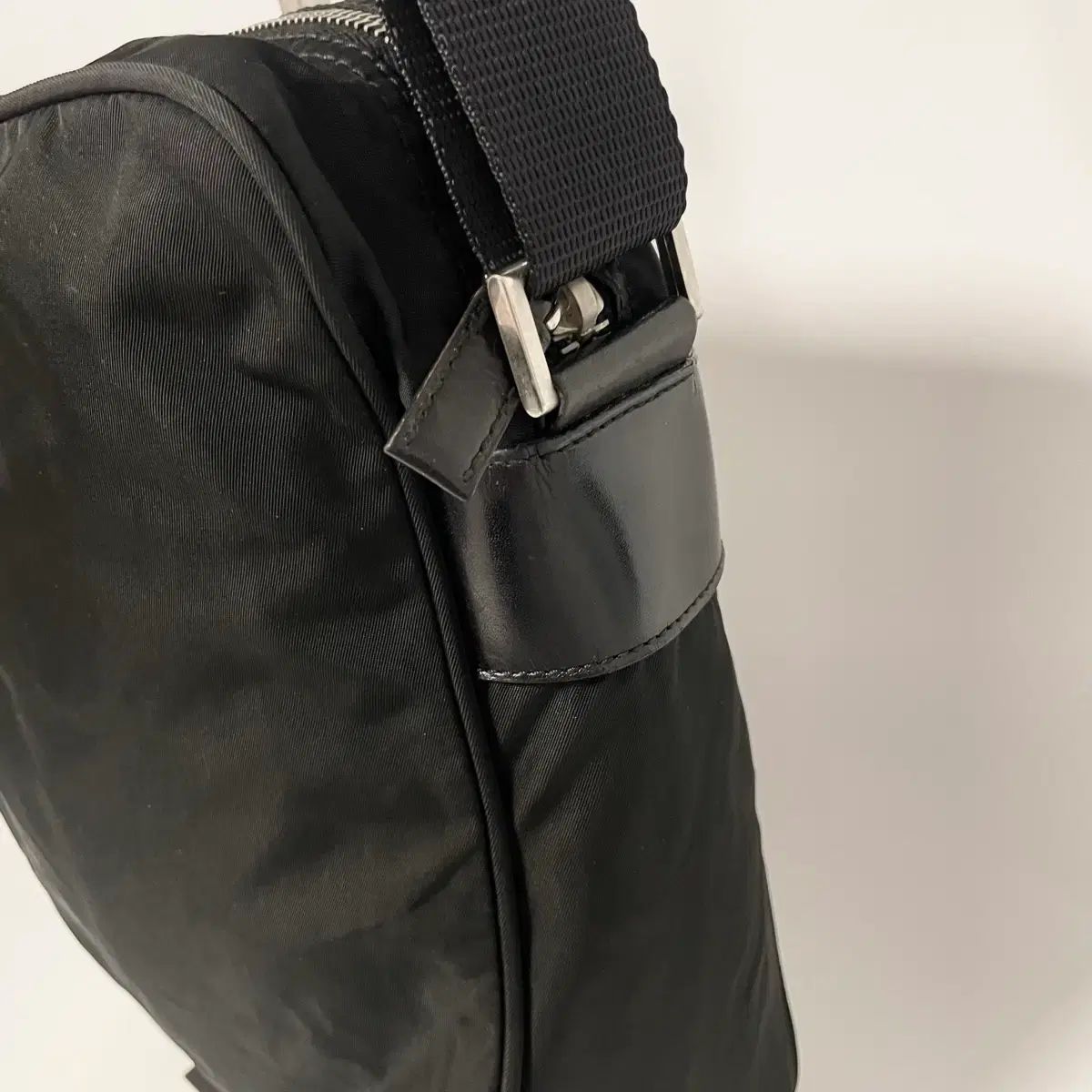 PRADA プラダ ナイロン クロスバック ブラック