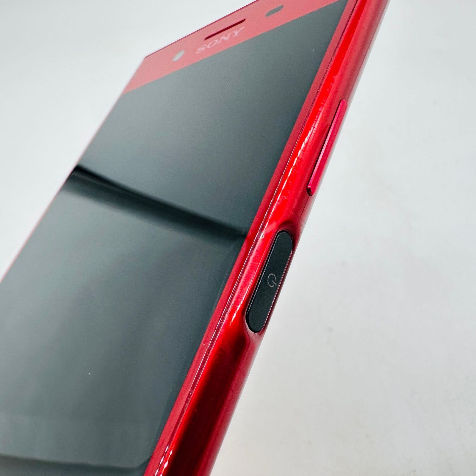 docomo Xperia XZ Premium SO-04J 64GB ロッソ Bランク - メルカリ