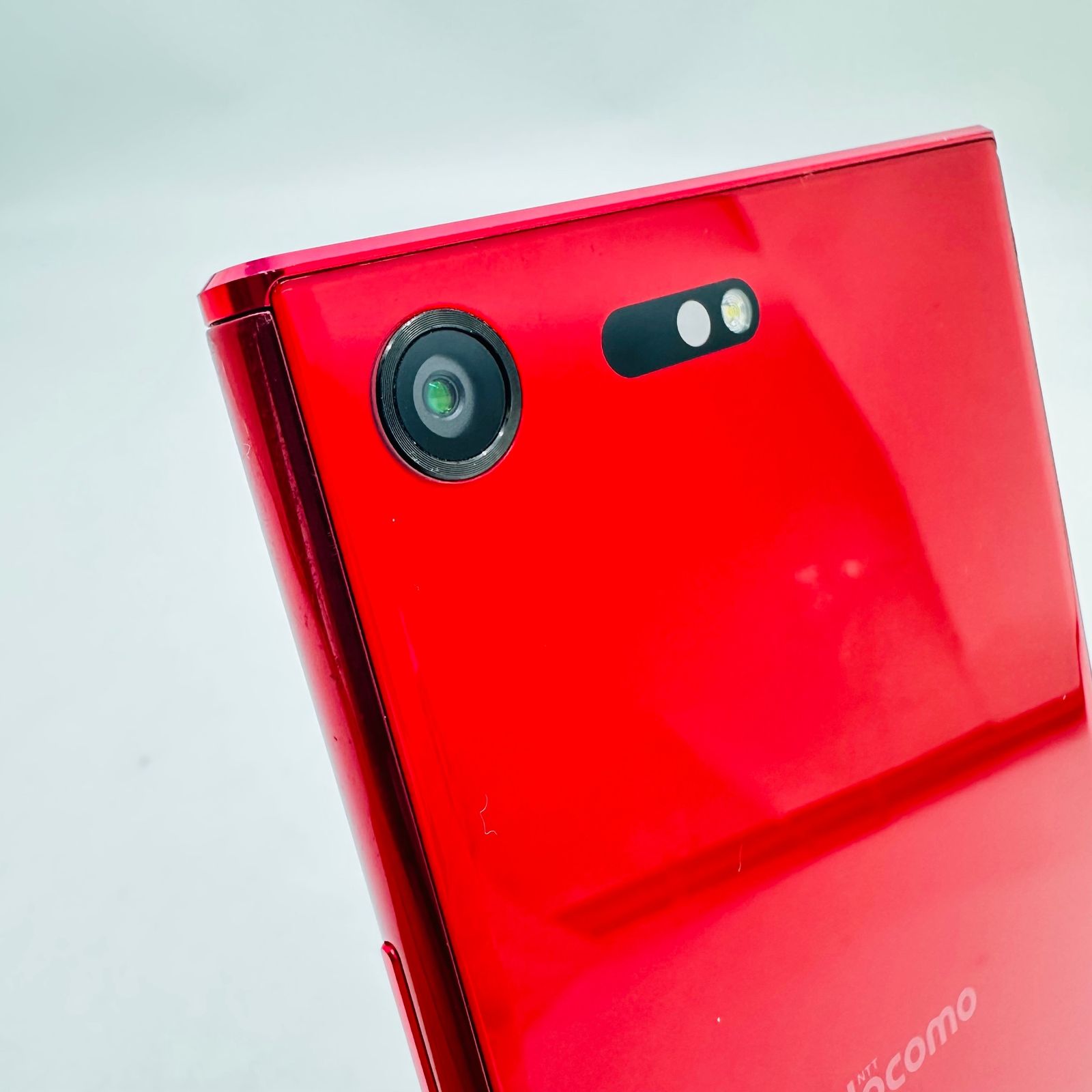 docomo Xperia XZ Premium SO-04J 64GB ロッソ Bランク - メルカリ