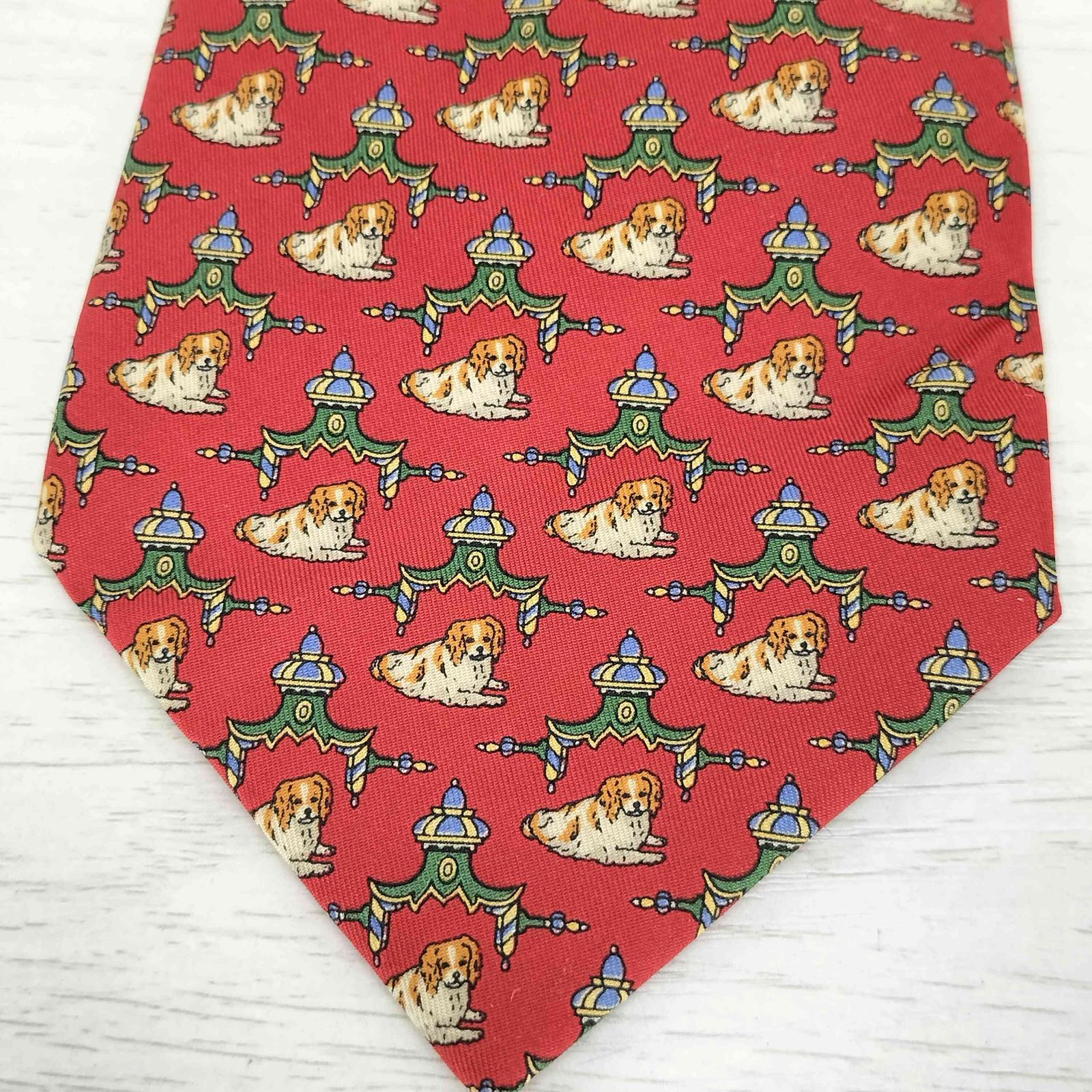 サルヴァトーレフェラガモ Salvatore Ferragamo シルク100％ 犬
