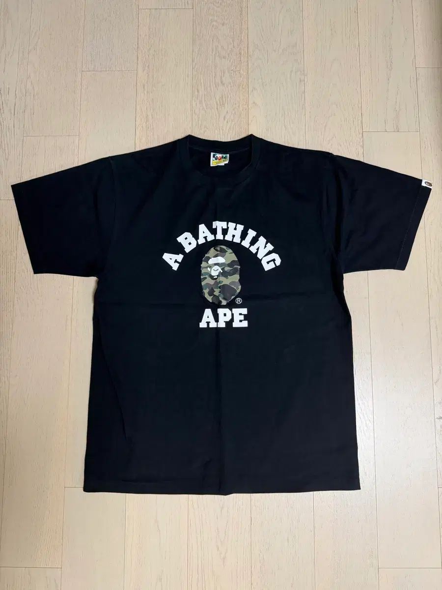 アベイシングエイプ ABC カモフラ カレッジ Tシャツ 白 緑 9,303円