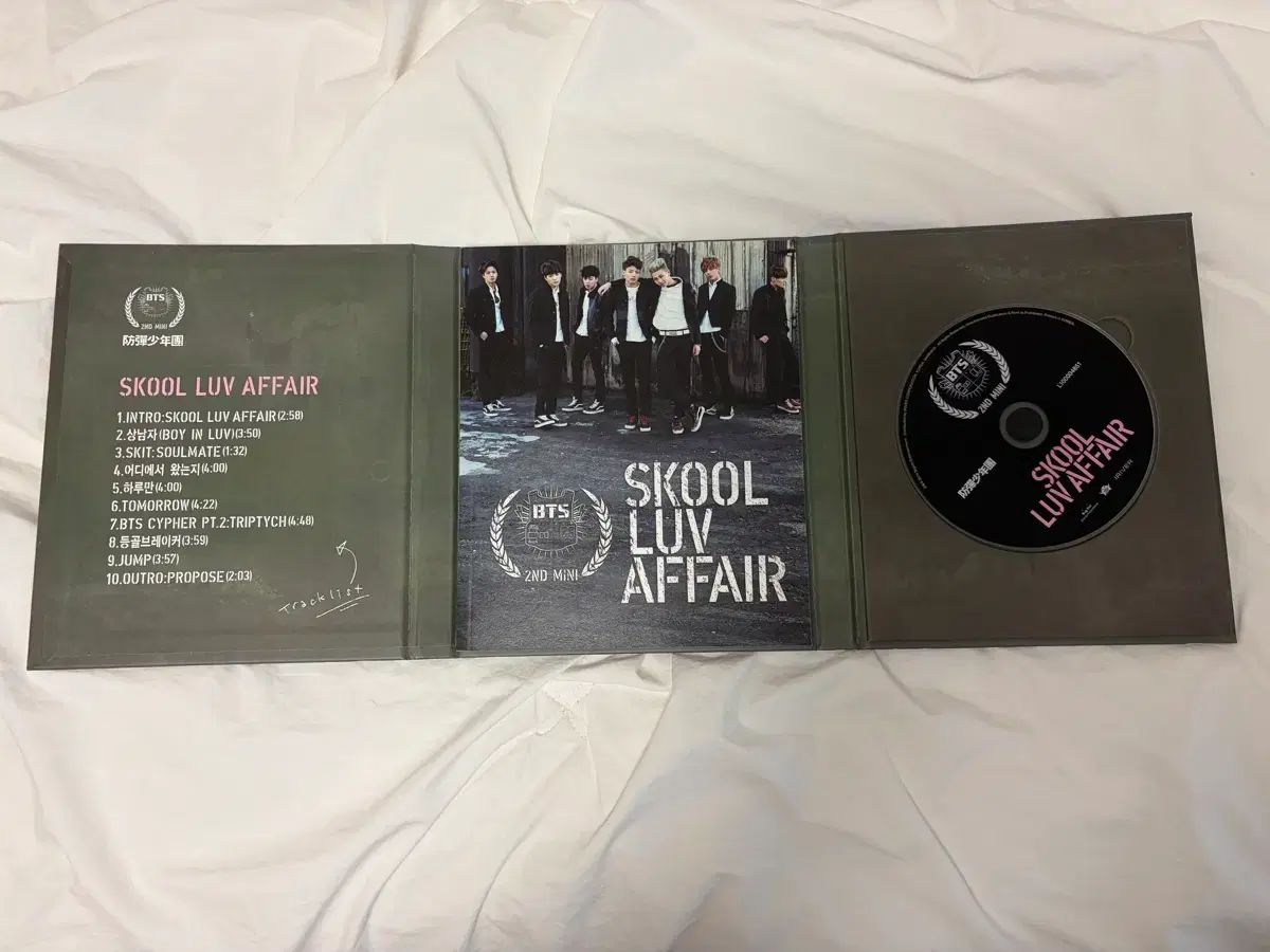 BTS (防弾少年団・バンタン) 3rd Album Skool Luv Affair - メルカリ