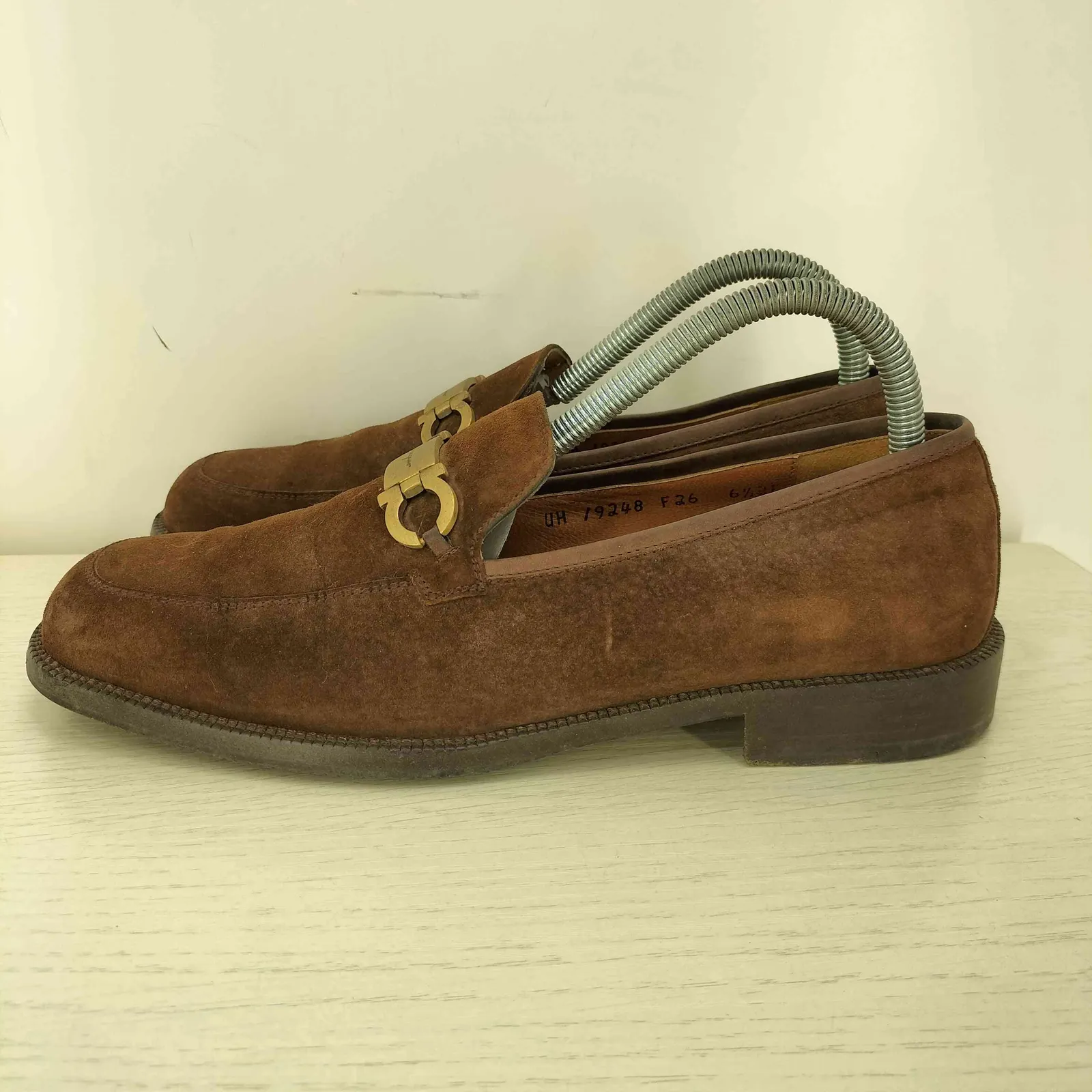 サルヴァトーレフェラガモ Salvatore Ferragamo イタリア製 ガンチーニ 