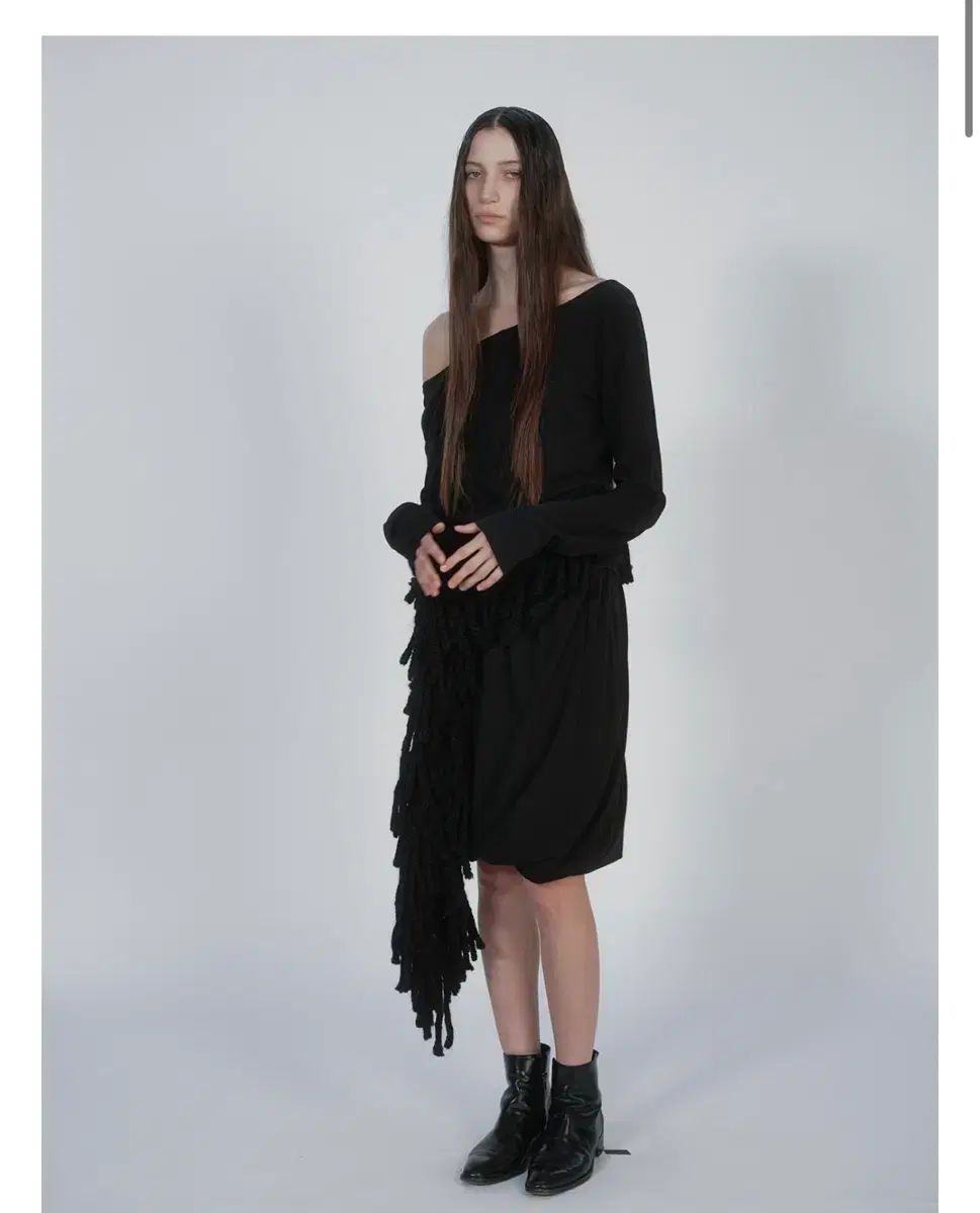 NOTHING EVERYTHING スカート BALLOON SKIRT IN BLACK