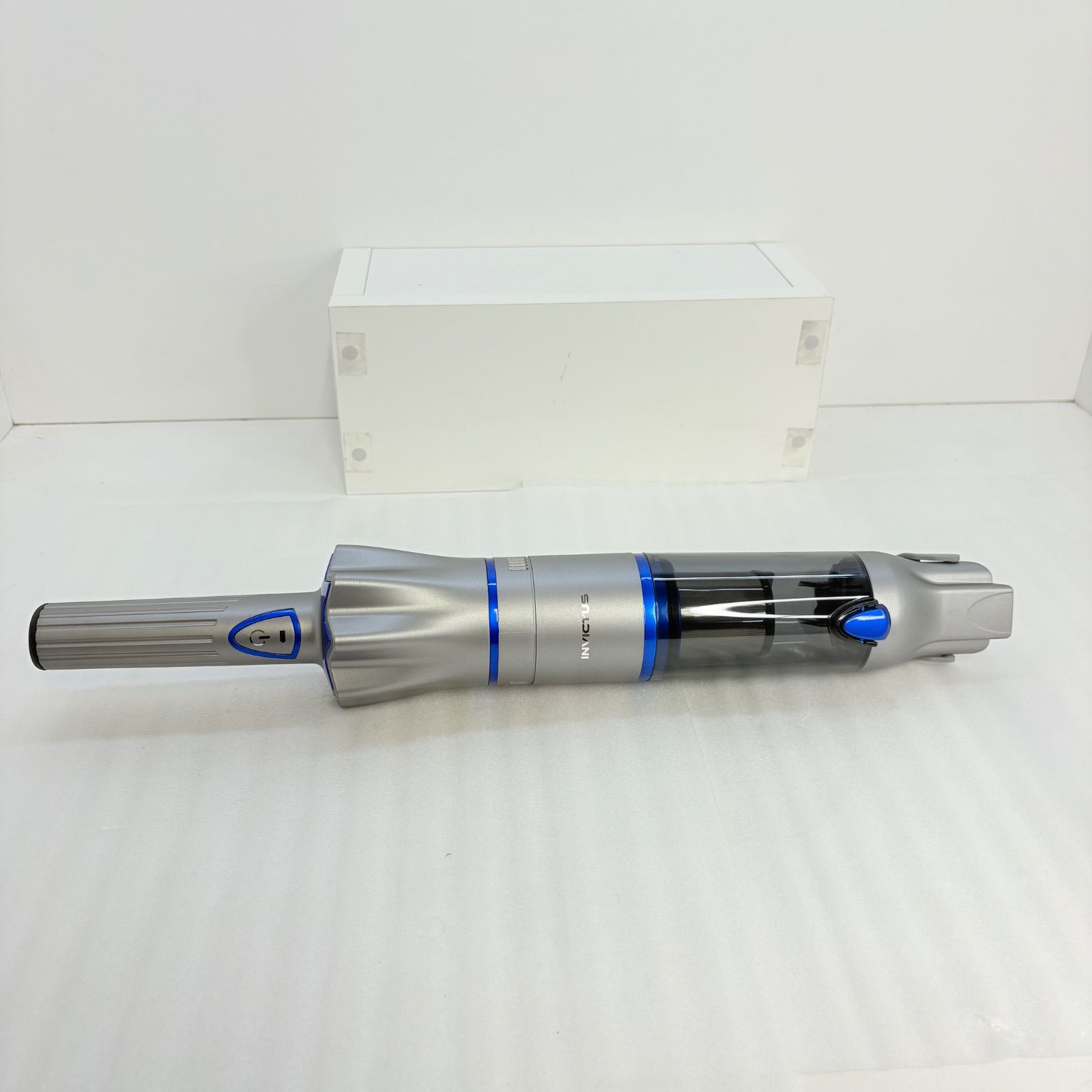 【新品未使用 】インビクタス ワン ハンディクリーナー 新品・未使用】23年製 インビクタスワン コードレスハンディクリーナー
