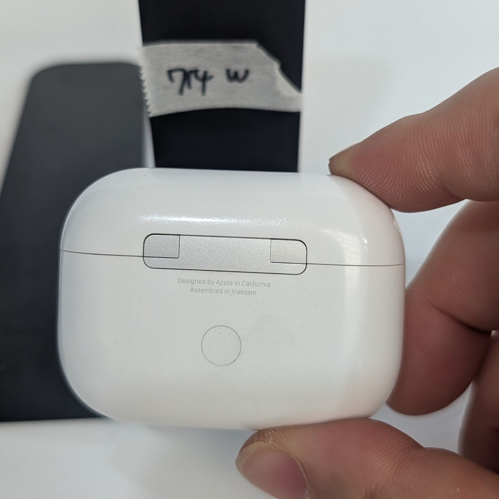 Apple AirPods Pro 第2世代 充電ケース A2968 中古 ケースのみ 動作