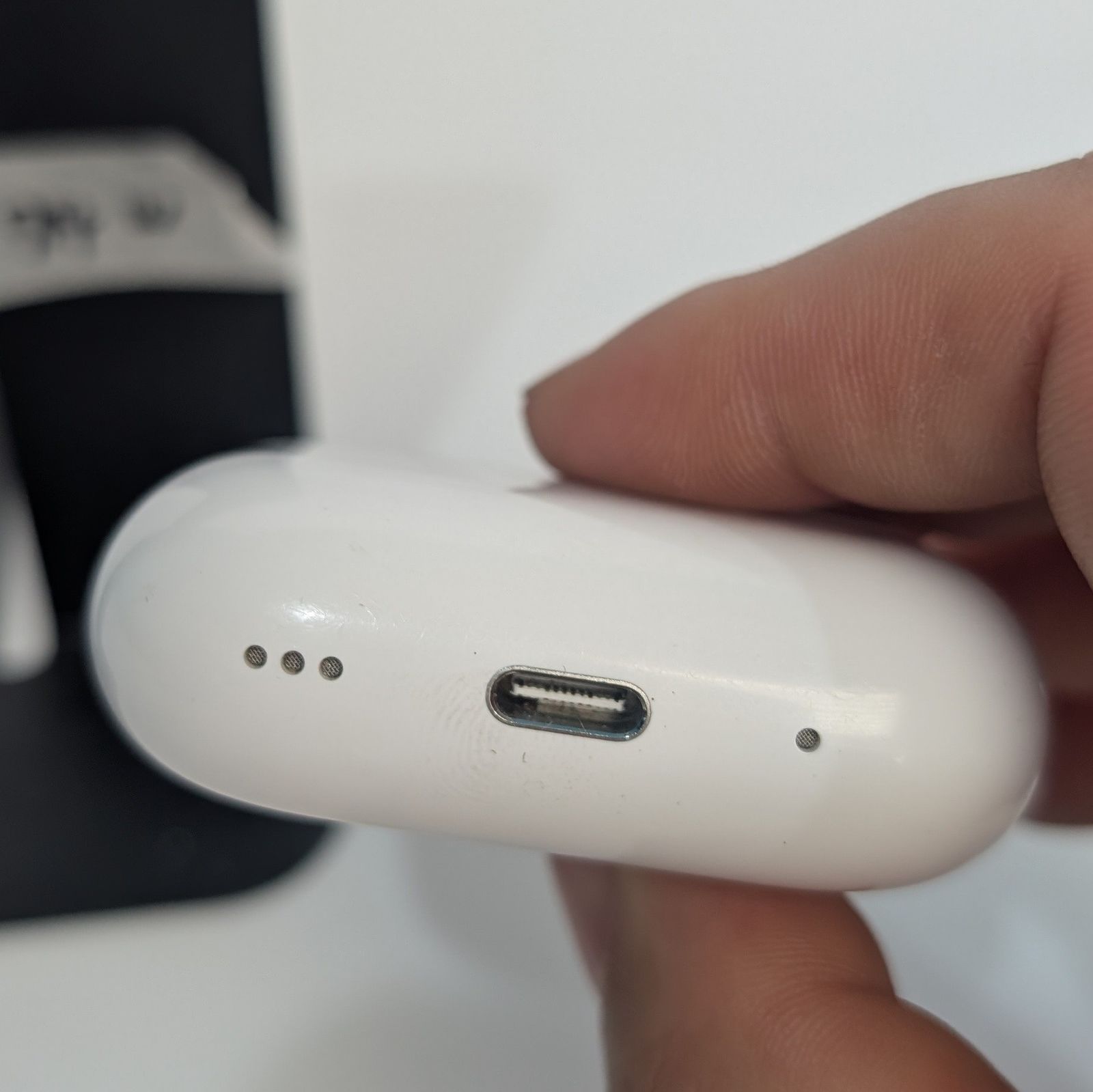Apple AirPods Pro 第2世代 充電ケース A2968 中古 ケースのみ 動作