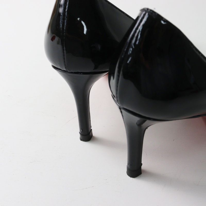 クリスチャンルブタン Christian Louboutin ラウンドトゥ パテント