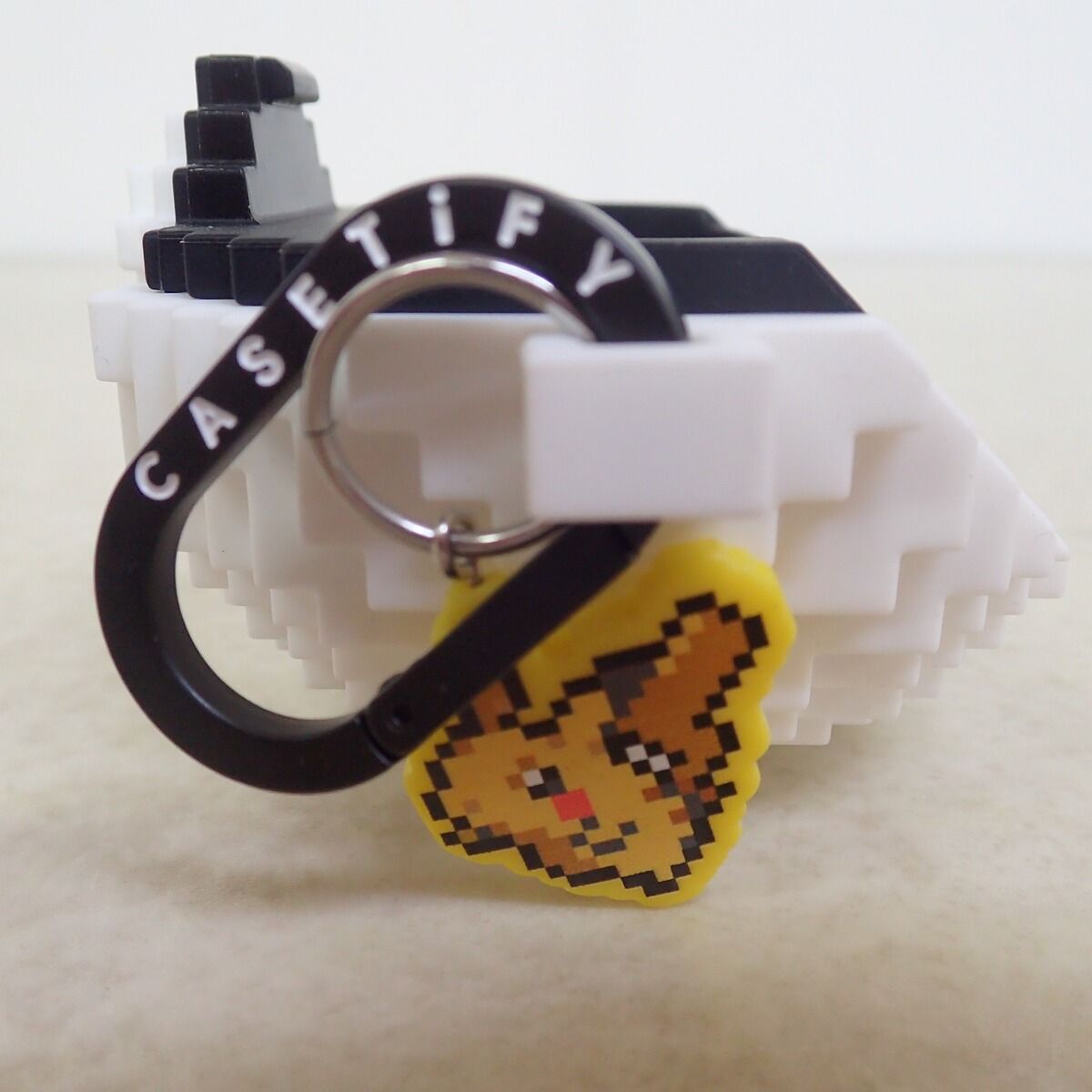 CASETiFY × ポケモン コラボ AirPodsケース モンスターボール【IO