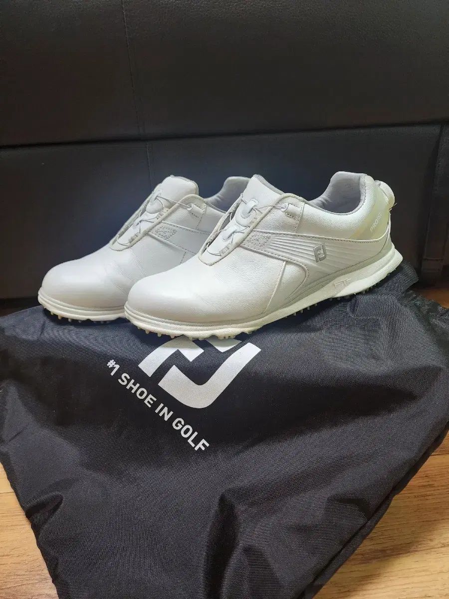 FootJoy ゴルフシューズ 235 (240) 7,329円