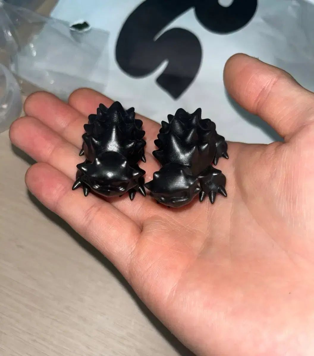 MOLLY 狼BOOK キーホルダー 2個 6,474円