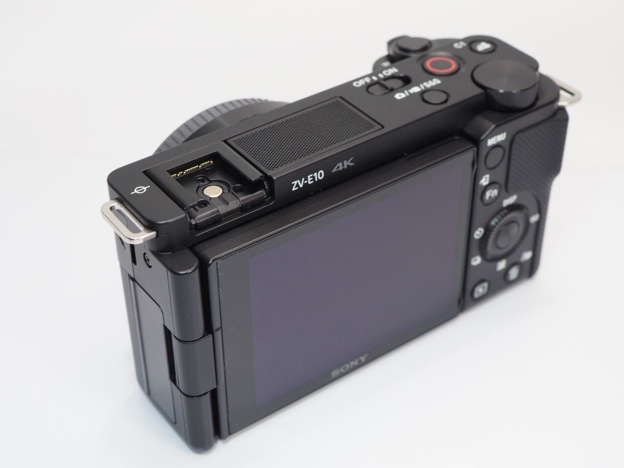 送料無料 【 美品 使用感ない 】SONY ZV-E10 ボディー ソニー 管SO9661