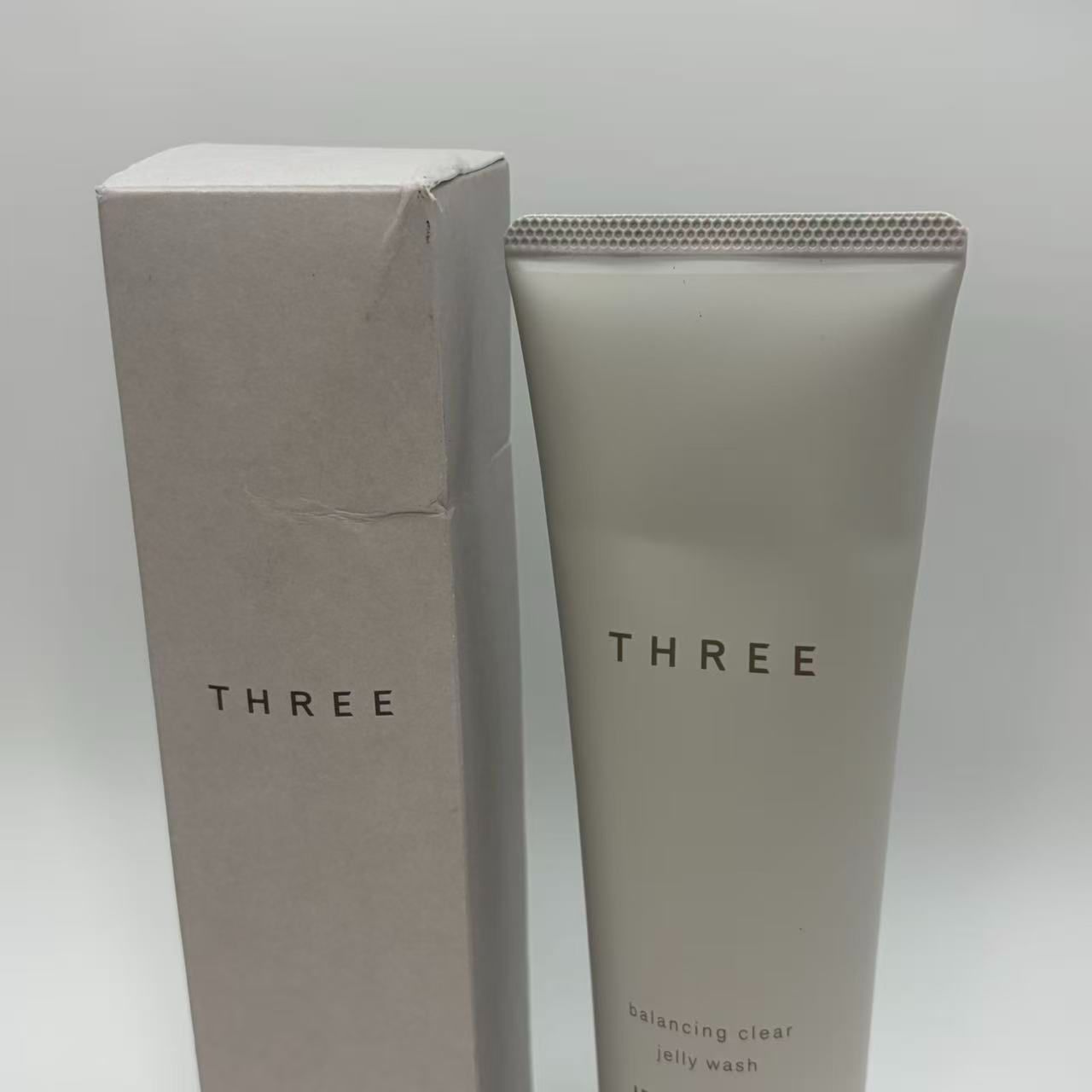 THREE バランシング クリア ジェリー ウォッシュ 洗顔料 100g