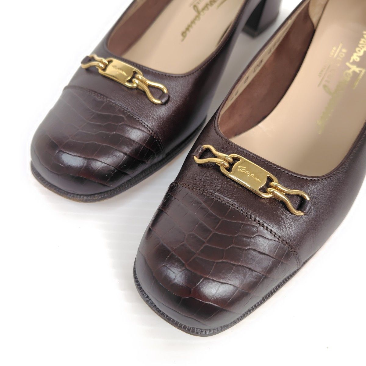 ★使用感少なめ美品★Salvatore Ferragamo フェラガモ ローファー 6C パンプス キャップトゥ クロコ型押し