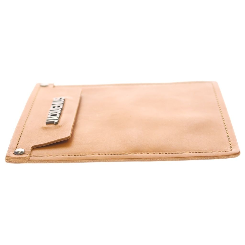 JACQUEMUS (ジャックムス) Leather Pocket ロゴプレート レザー