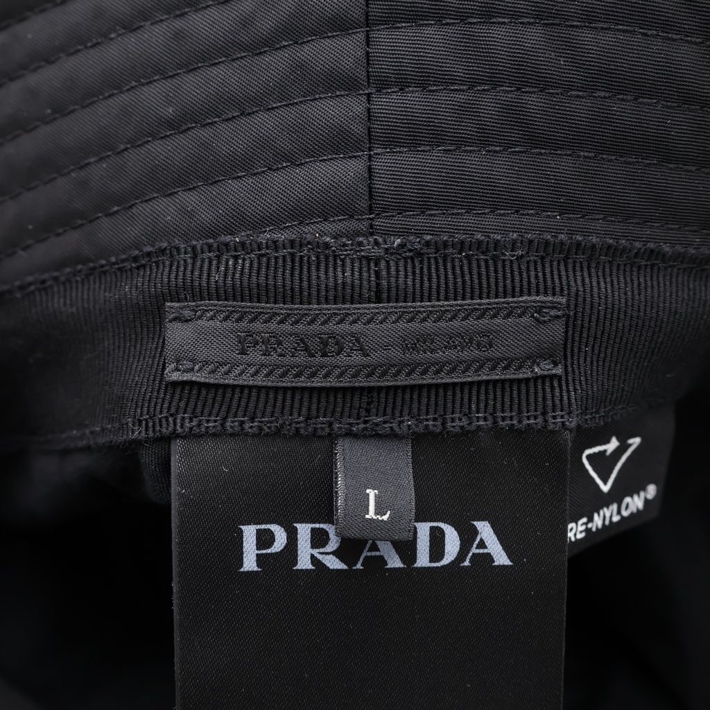 PRADA (プラダ) トライアングルロゴ バケットハット 帽子 ブラック
