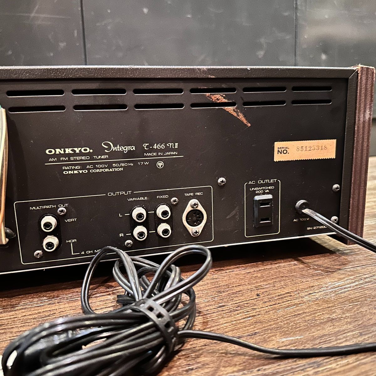 Onkyo Integra T-466NII AM-FM Stereo Tuner Wood Case オンキヨー FM