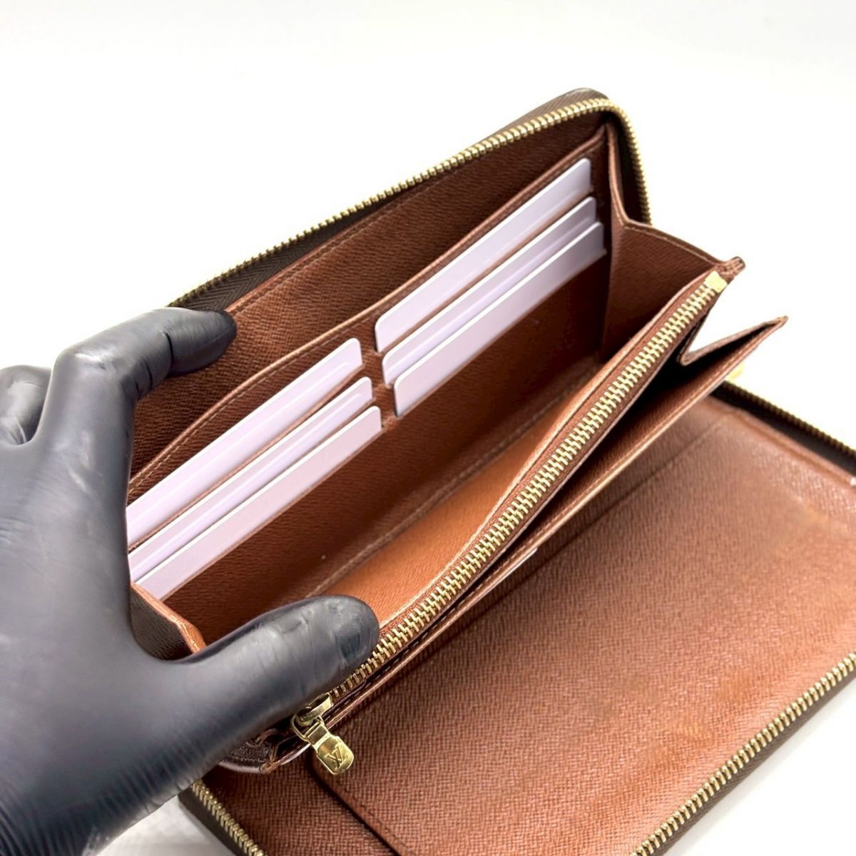 整えるほど、所作が映える】 LOUIS VUITTON 長財布 モノグラム