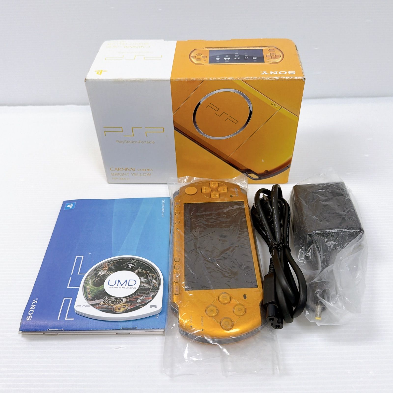 PSP3000 本体 ブライトイエロー モンハンソフト・付属品付き 極美品 PSP 3000 ブライトイエロー 遊べるセット 動作確認済み FW6.61
