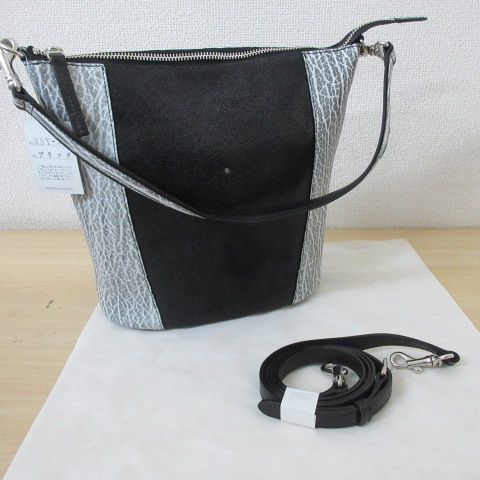 新品未使用 タグ付き ESPADA 本革 ショルダーバッグ