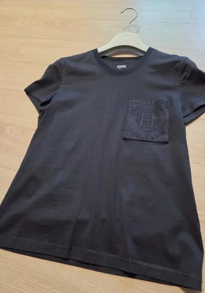 エルメス ポケットh刺繍 ブラック半袖Tシャツ 34
