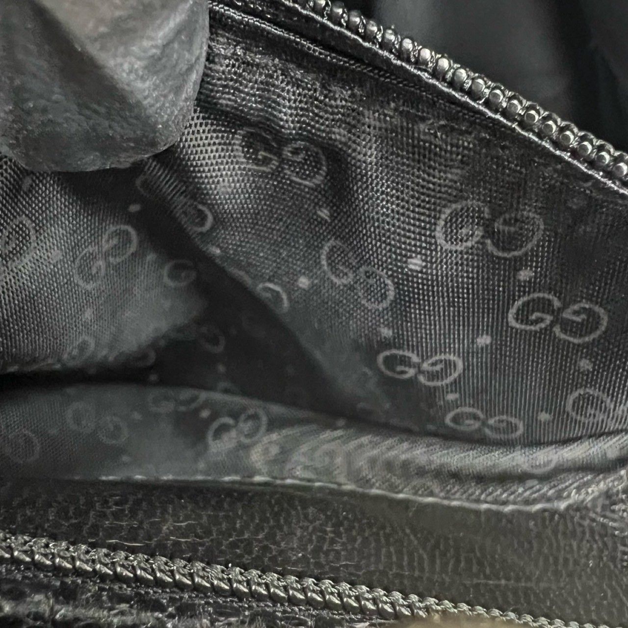 極 美品 GUCCI グッチ オールドグッチ ヴィンテージ GGロゴ エンボス