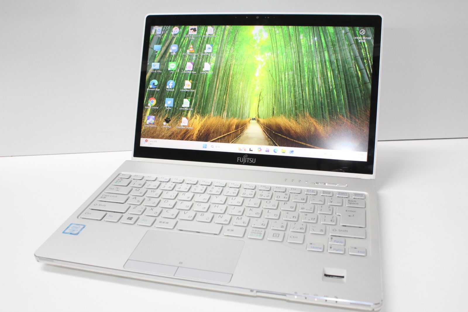 【中古ノートPC】富士通〈LIFEBOOK WS1/W〉第6世代Core i7/SSD256GB/メモリ8GB ⑥