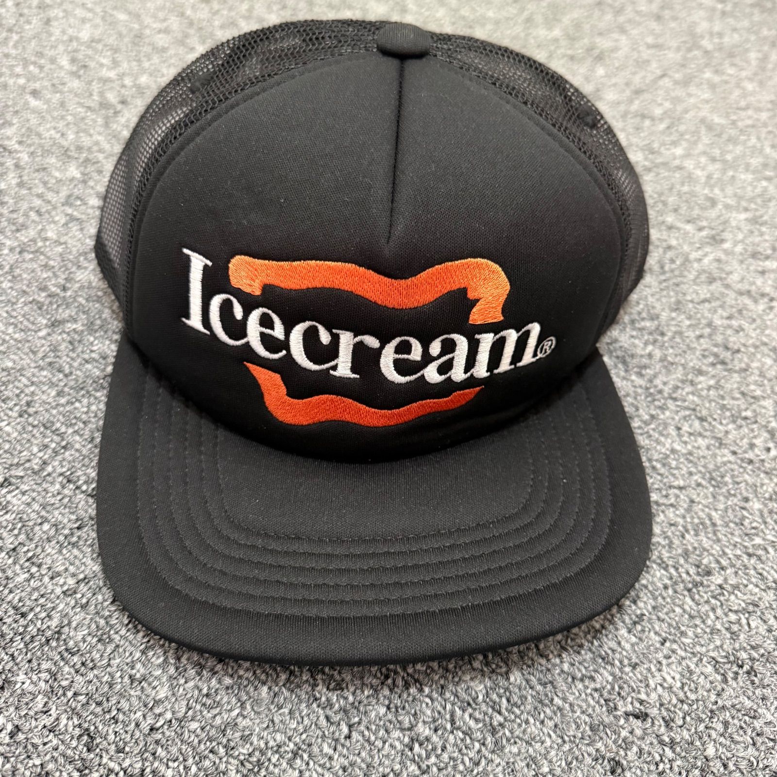 新品未使用　タグつき　ESSENTIAL TRUCKER CAP 441-2800　ICECREAM アイスクリーム　NIGO ファレルウィリアムス　ブラック　キャップ　帽子　定価以下 6,745円