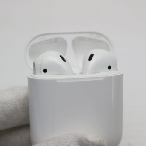 美品 Apple Pod ホワイト 第一世代 美品 Airpods 第1世代 ホワイト 即日発送 Apple 土日祝発送OK - メルカリ